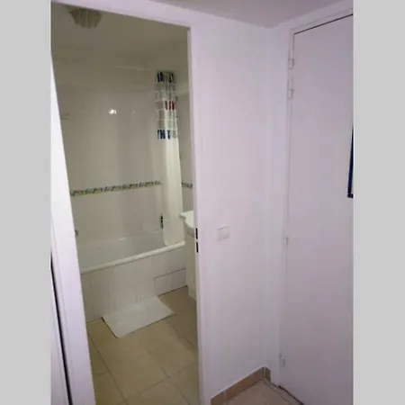 Monaco A 300m Du Casino - Grand Avec Piscine * בוסוליי