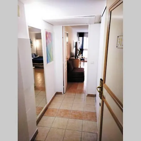 Monaco A 300m Du Casino - Grand Avec Piscine בוסוליי